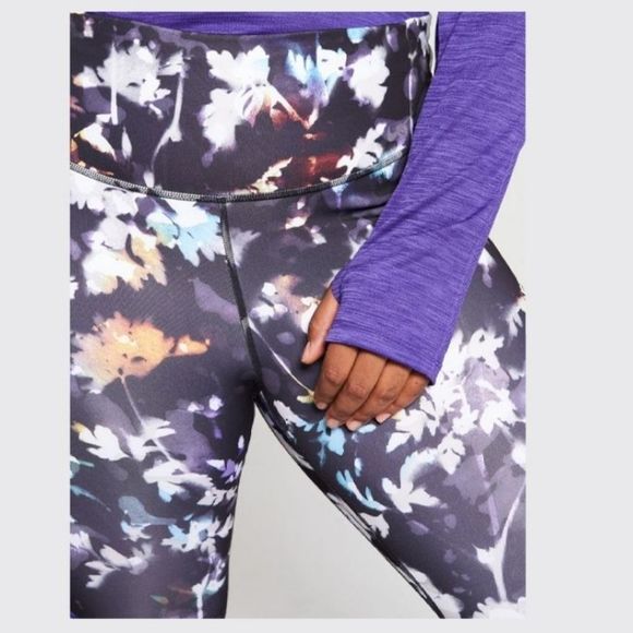 Nike the one Tight fit mid rise full length floral active workout leggings plus - Picture 4 of 9